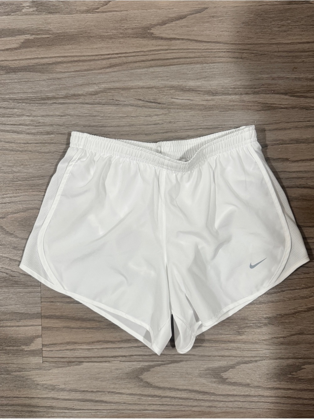 Nike Dri-FIT White Running Shorts Women’s Athletic Gym Workout Sporty Yoga